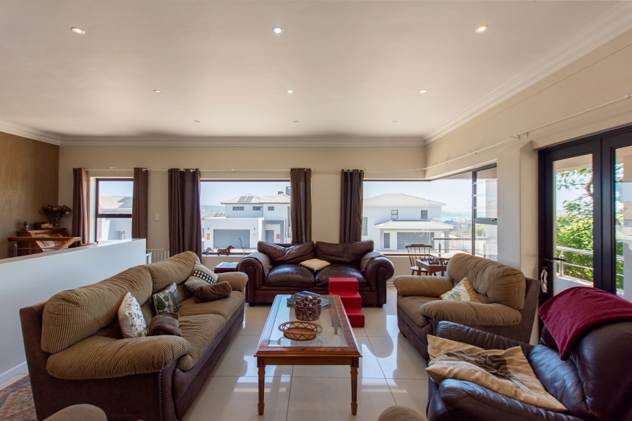 5 Bedroom Property for Sale in Myburgh Park Western Cape